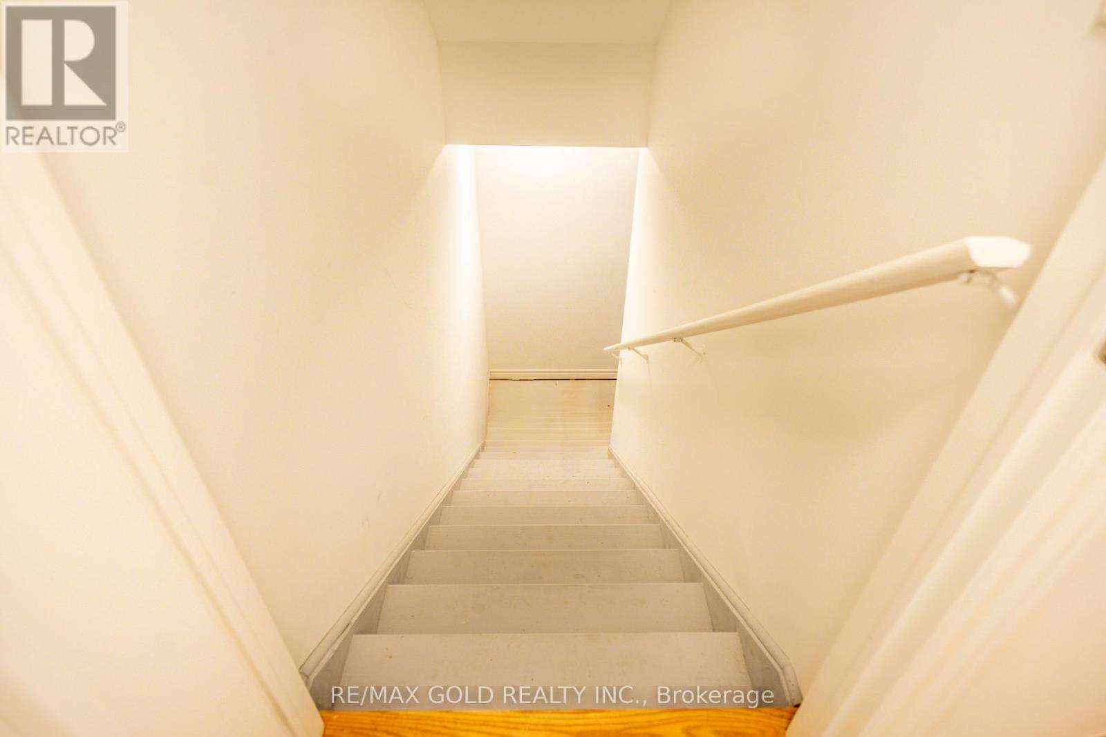 35 Academy Drive, Brampton, Ontario  L6P 3C9 - Photo 24 - W12546812