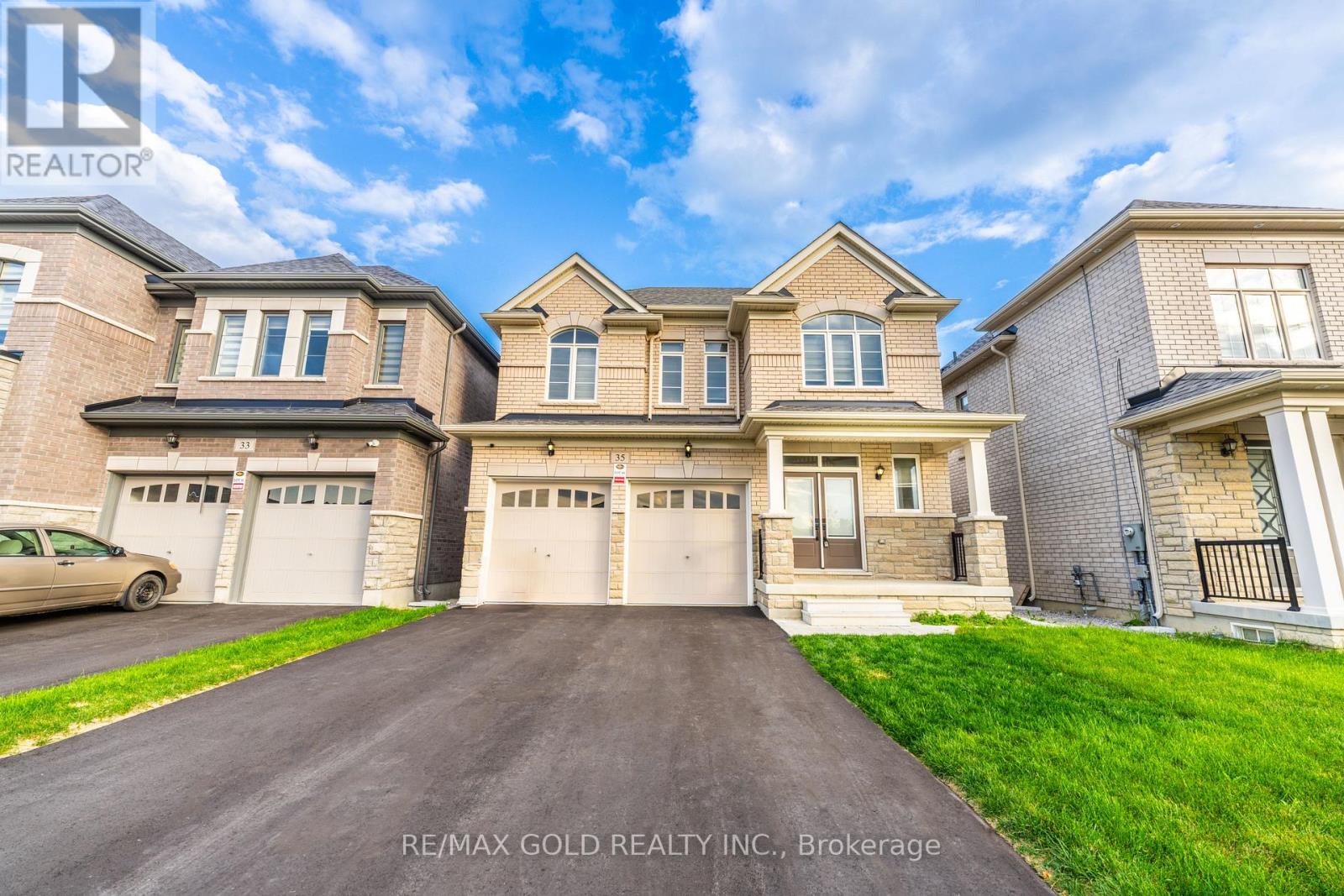 35 ACADEMY DRIVE, Brampton, Ontario