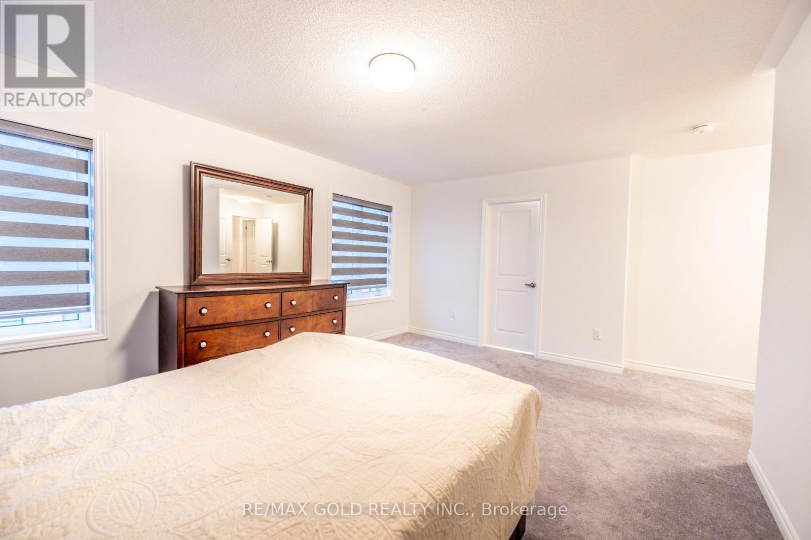 35 Academy Drive, Brampton, Ontario  L6P 3C9 - Photo 35 - W12546812