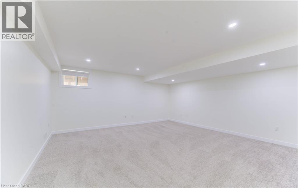 894 Robert Ferrie Drive, Kitchener, Ontario N2R 0P2 - Photo 33 - 40787973