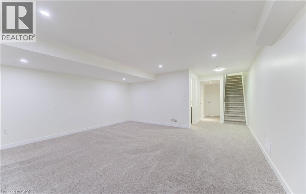 894 Robert Ferrie Drive, Kitchener, Ontario N2R 0P2 - Photo 34 - 40787973