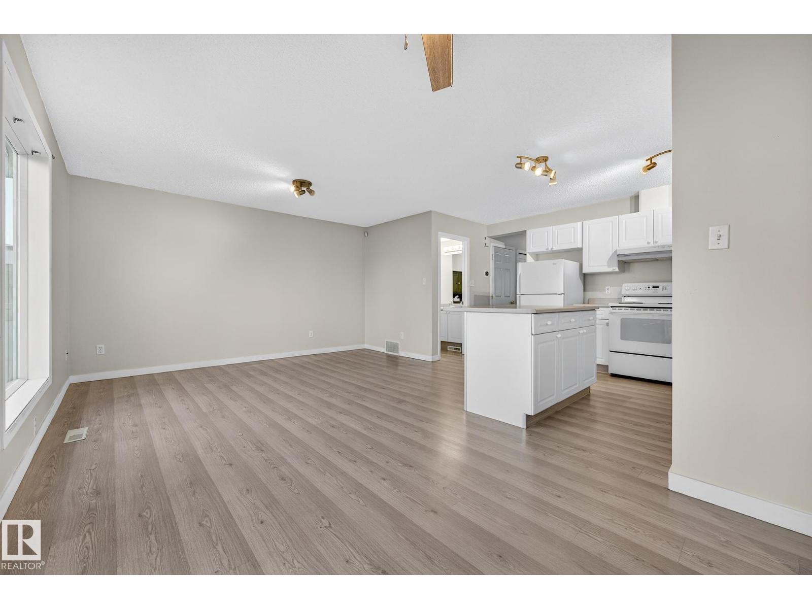 1094 Barnes Wy Sw, Edmonton, Alberta  T6W 1E5 - Photo 15 - E4465843