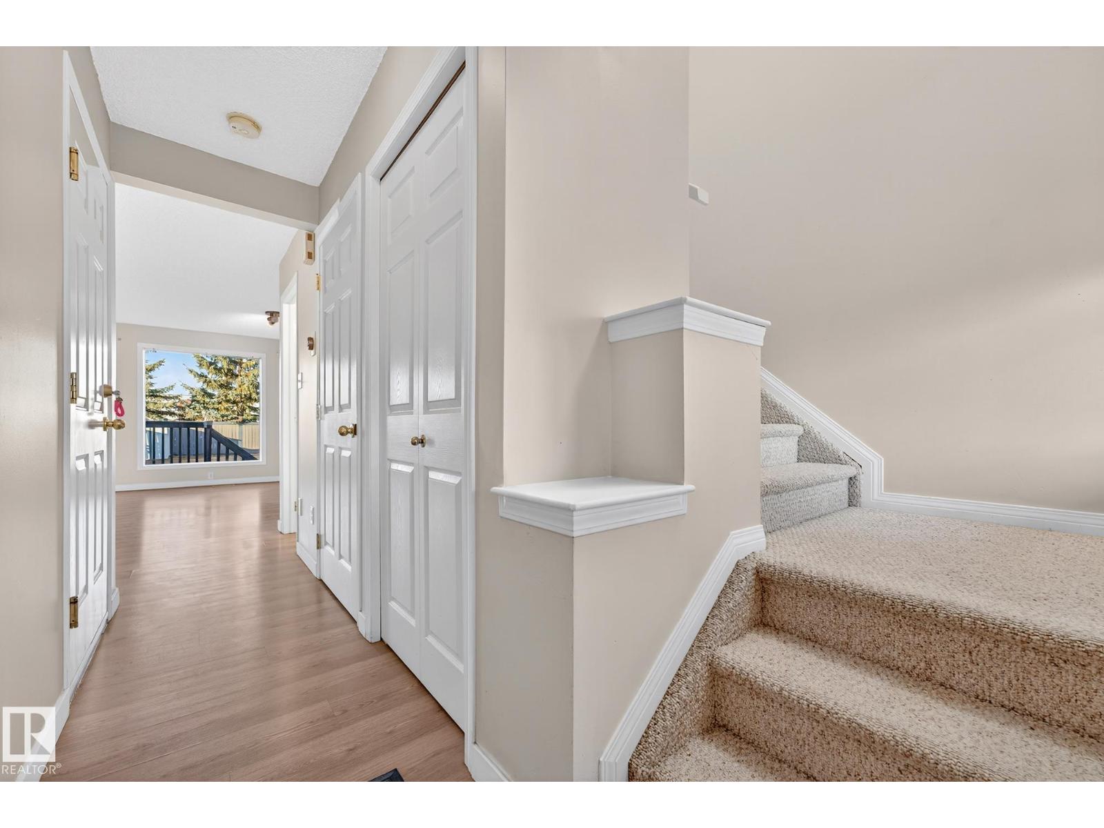 1094 Barnes Wy Sw, Edmonton, Alberta  T6W 1E5 - Photo 2 - E4465843