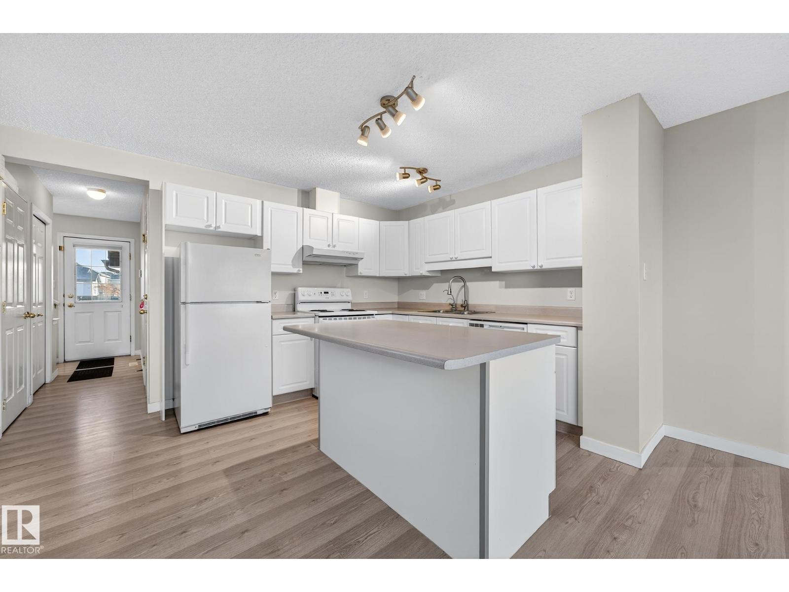 1094 Barnes Wy Sw, Edmonton, Alberta  T6W 1E5 - Photo 6 - E4465843