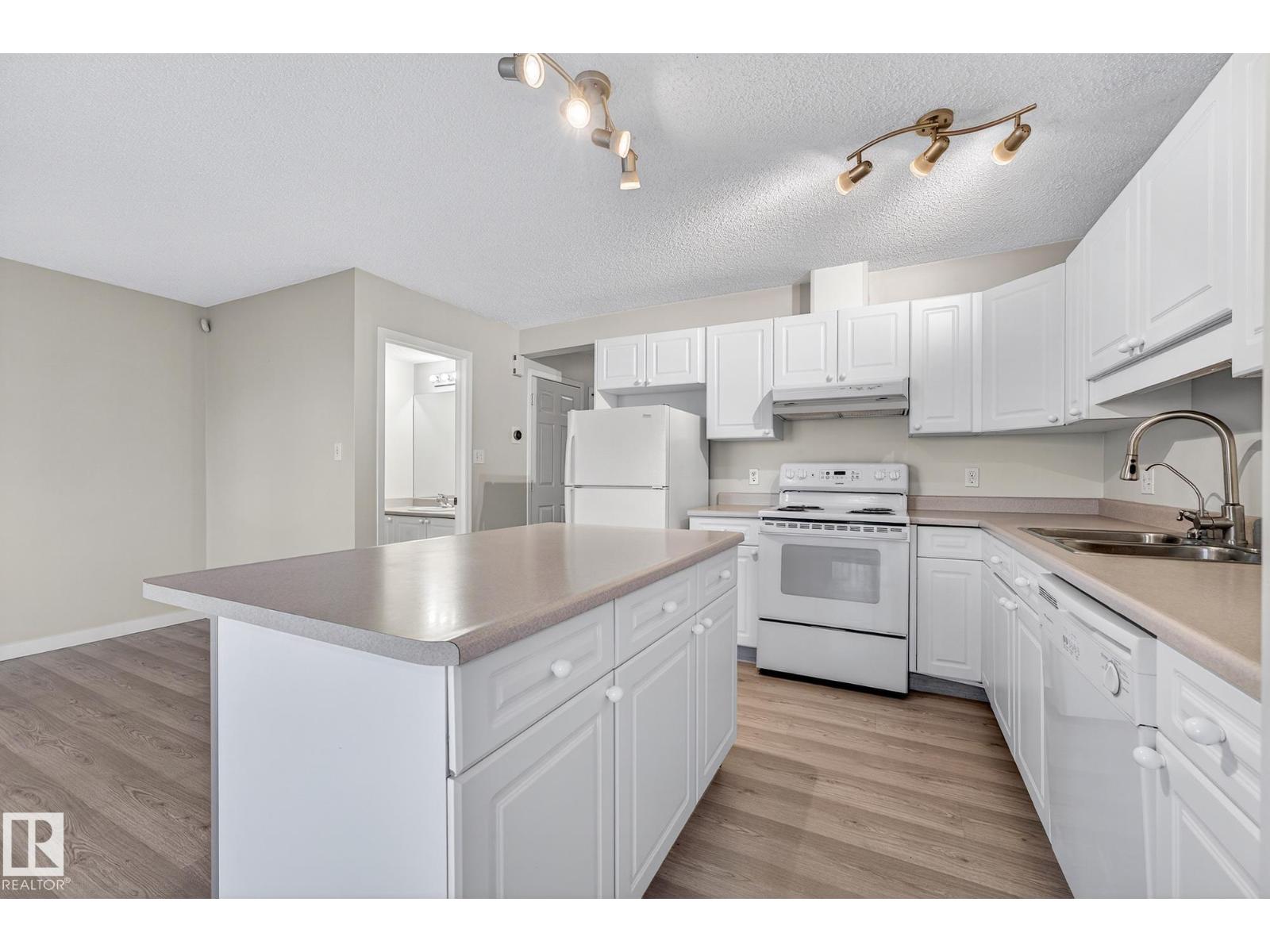 1094 Barnes Wy Sw, Edmonton, Alberta  T6W 1E5 - Photo 7 - E4465843