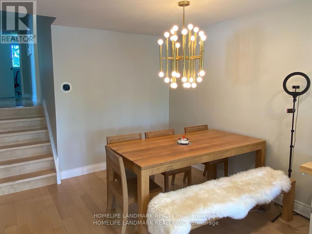 186 Upper Canada Drive, Toronto, Ontario M2P 1S8 - Photo 6 - C12547700