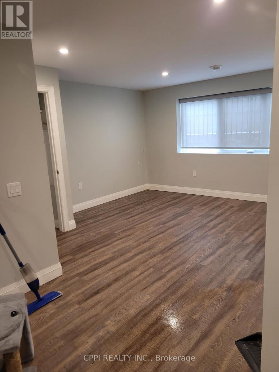 102 - 67 Minto Street, Port Colborne, Ontario L3K 3N1 - Photo 6 - X12441240