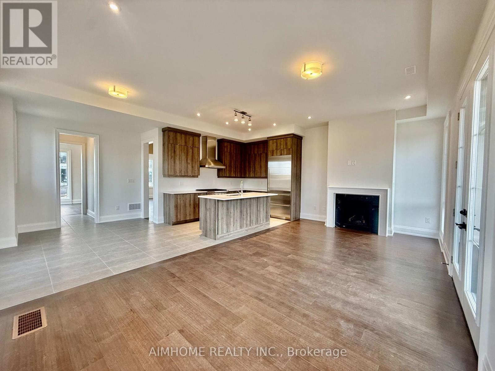 52 Balance Crescent, Markham, Ontario L6C 3R4 - Photo 15 - N12547702