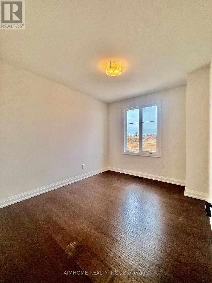 52 Balance Crescent, Markham, Ontario L6C 3R4 - Photo 8 - N12547702