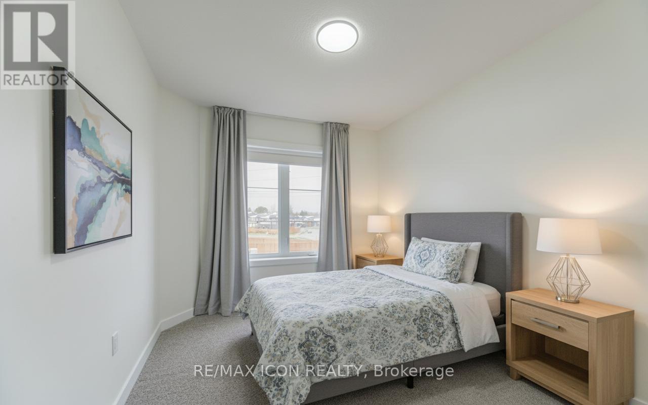 894 Robert Ferrie Drive, Kitchener, Ontario N2R 0P2 - Photo 25 - X12541932