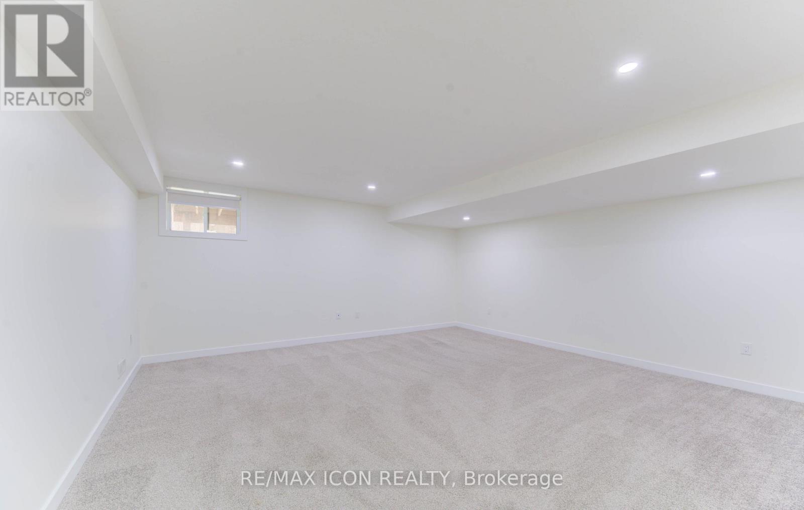 894 Robert Ferrie Drive, Kitchener, Ontario N2R 0P2 - Photo 33 - X12541932