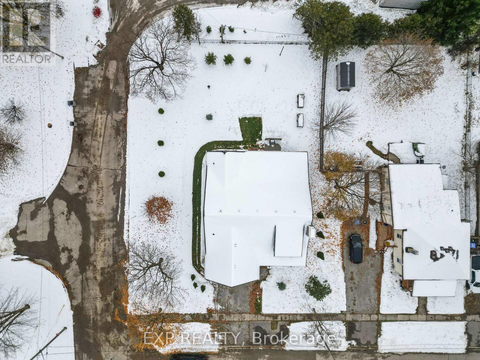 298 John Street, Warwick, Ontario N0M 2S0 - Photo 2 - X12547722