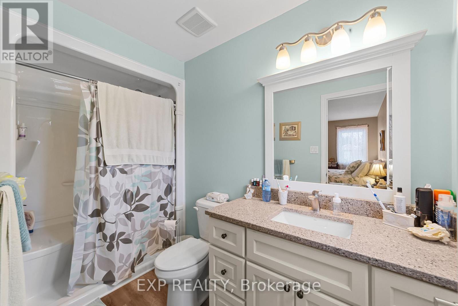 298 John Street, Warwick, Ontario N0M 2S0 - Photo 24 - X12547722