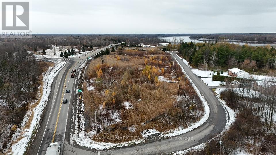 4000 Rideau River Road, North Grenville, Ontario K0G 1J0 - Photo 9 - X12547714