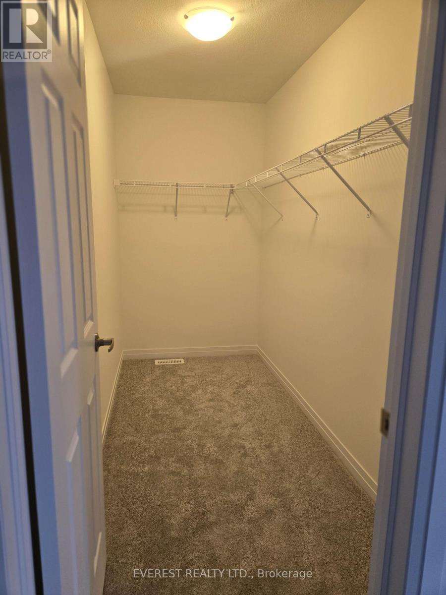 40 Lemon Avenue, Thorold, Ontario L0S 1K0 - Photo 10 - X12547682