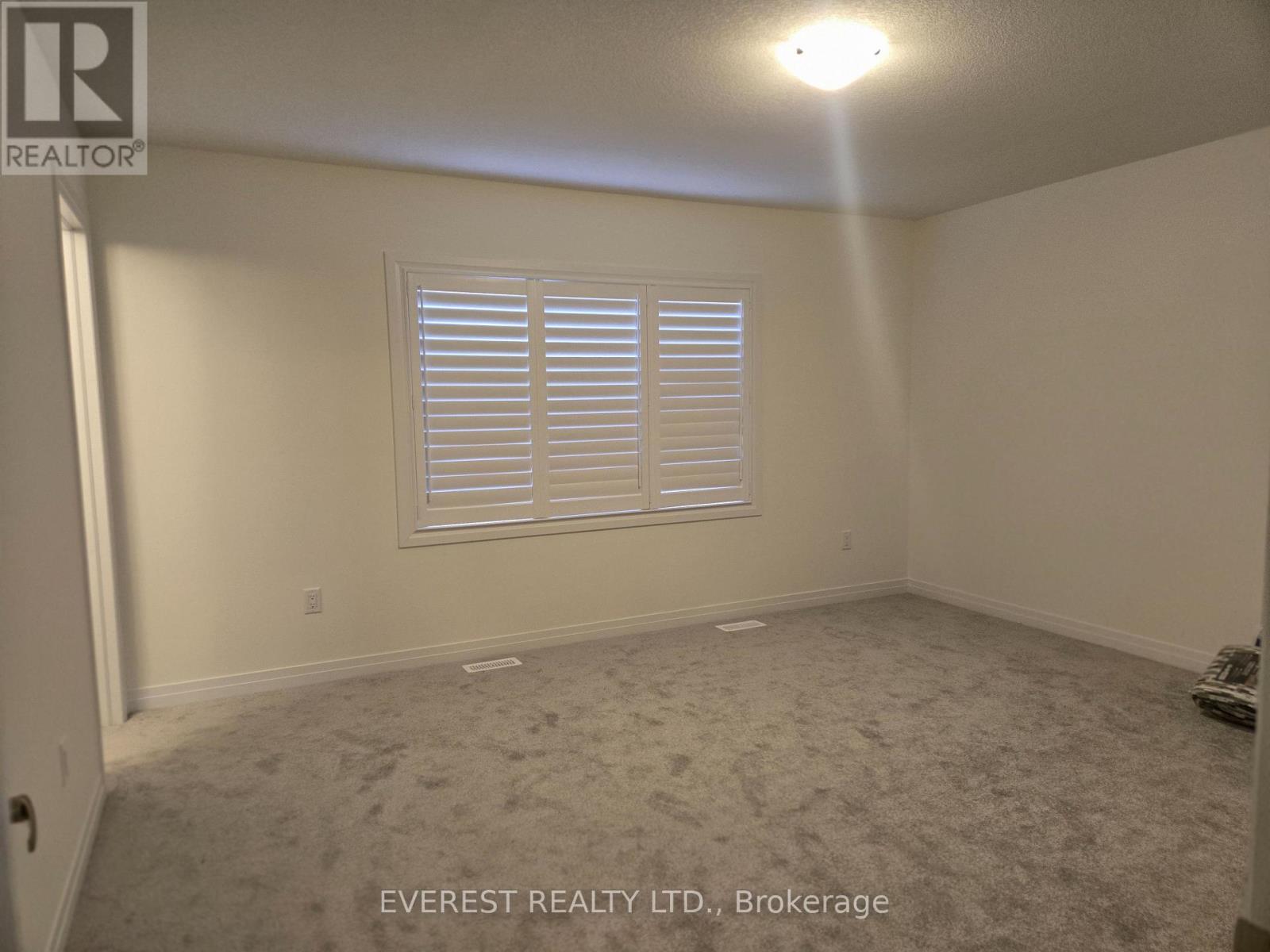 40 Lemon Avenue, Thorold, Ontario L0S 1K0 - Photo 15 - X12547682