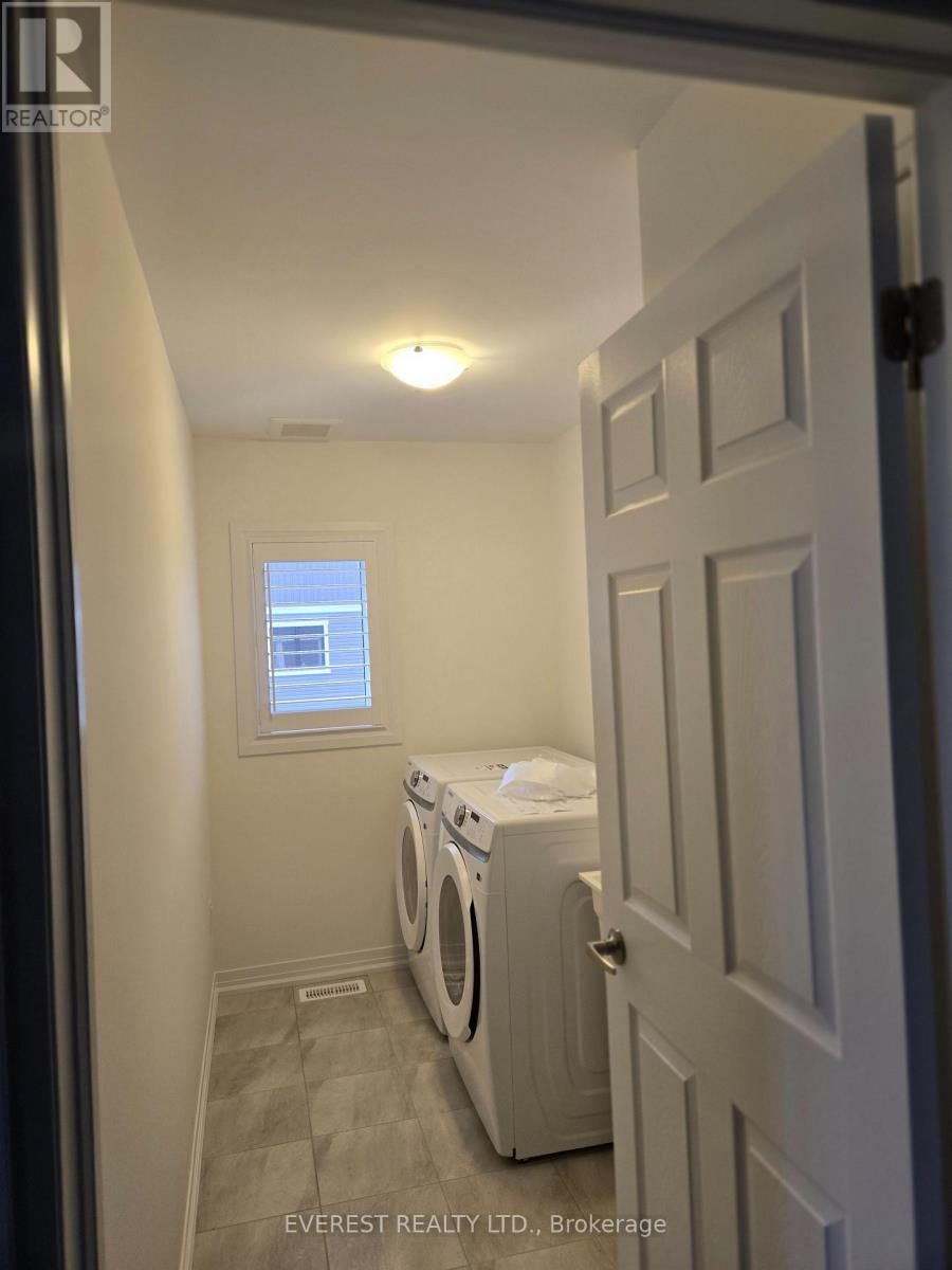 40 Lemon Avenue, Thorold, Ontario L0S 1K0 - Photo 18 - X12547682