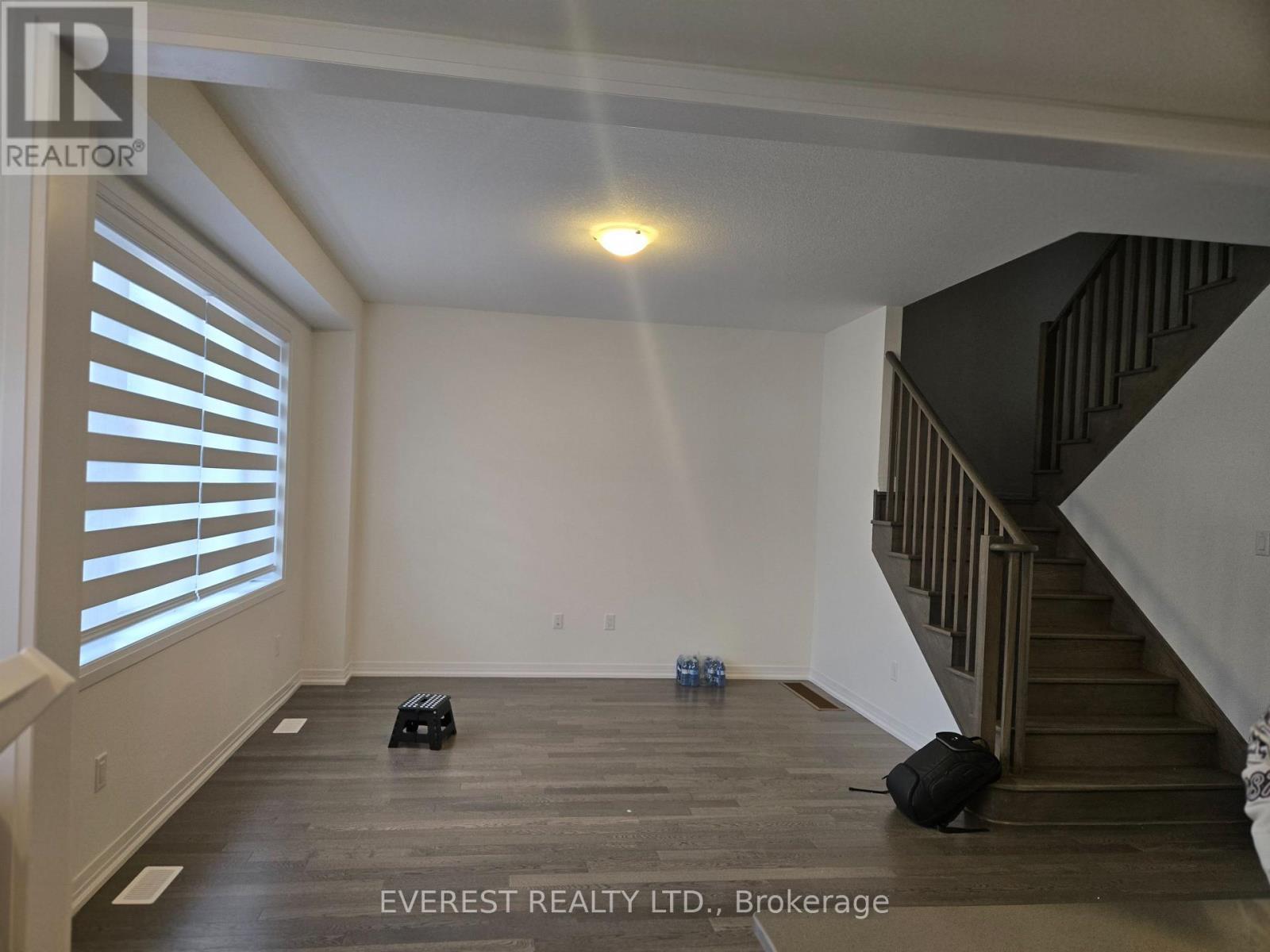 40 Lemon Avenue, Thorold, Ontario L0S 1K0 - Photo 4 - X12547682