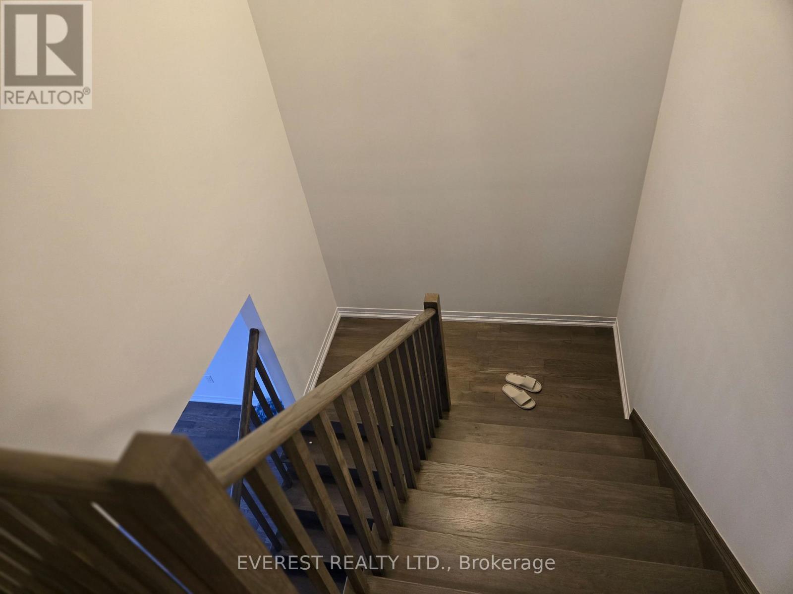 40 Lemon Avenue, Thorold, Ontario L0S 1K0 - Photo 5 - X12547682