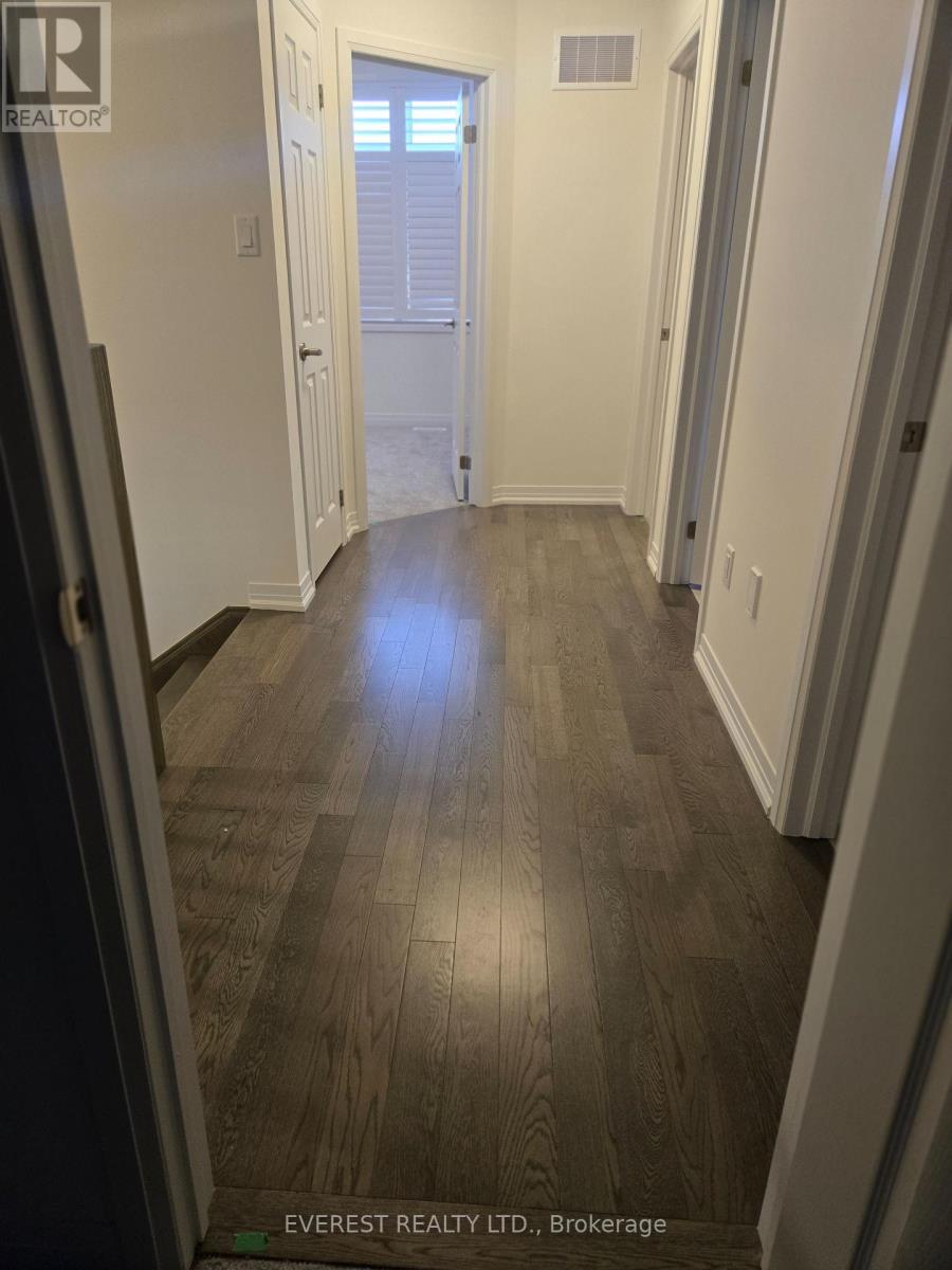 40 Lemon Avenue, Thorold, Ontario L0S 1K0 - Photo 6 - X12547682