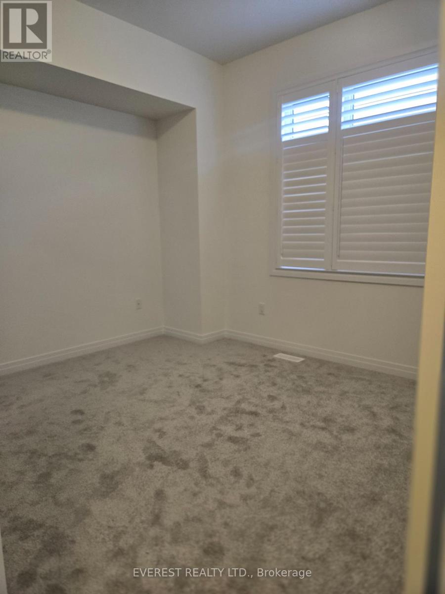 40 Lemon Avenue, Thorold, Ontario L0S 1K0 - Photo 9 - X12547682