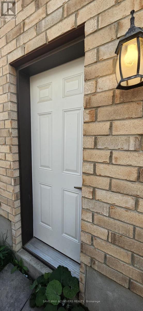 2309 Evans Boulevard, London South, Ontario N6M 0A1 - Photo 3 - X12547708