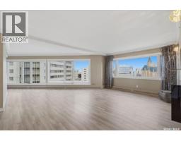 1080 424 Spadina CRESCENT E Central Business District