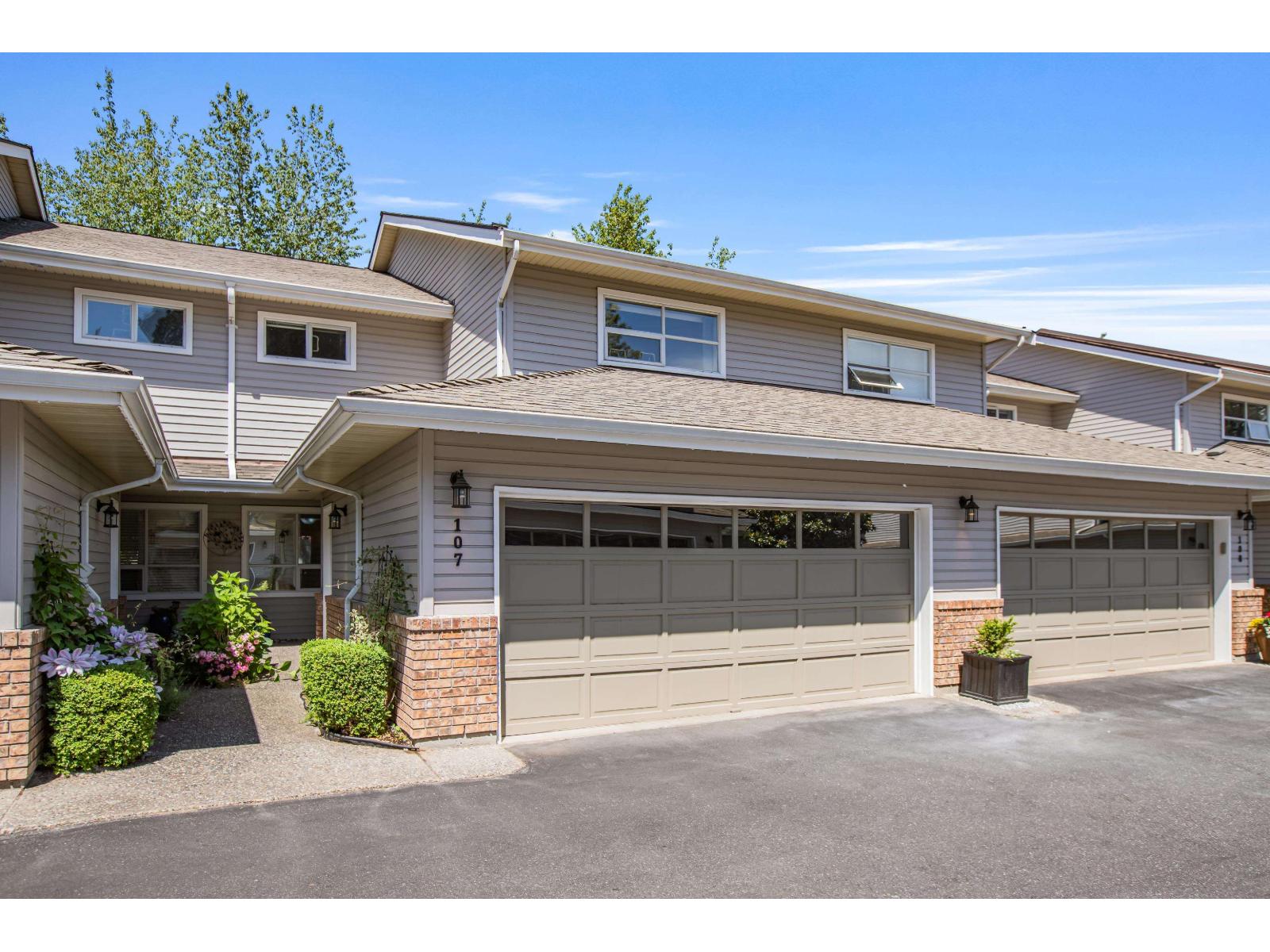 107 16350 14 AVENUE, Surrey, British Columbia