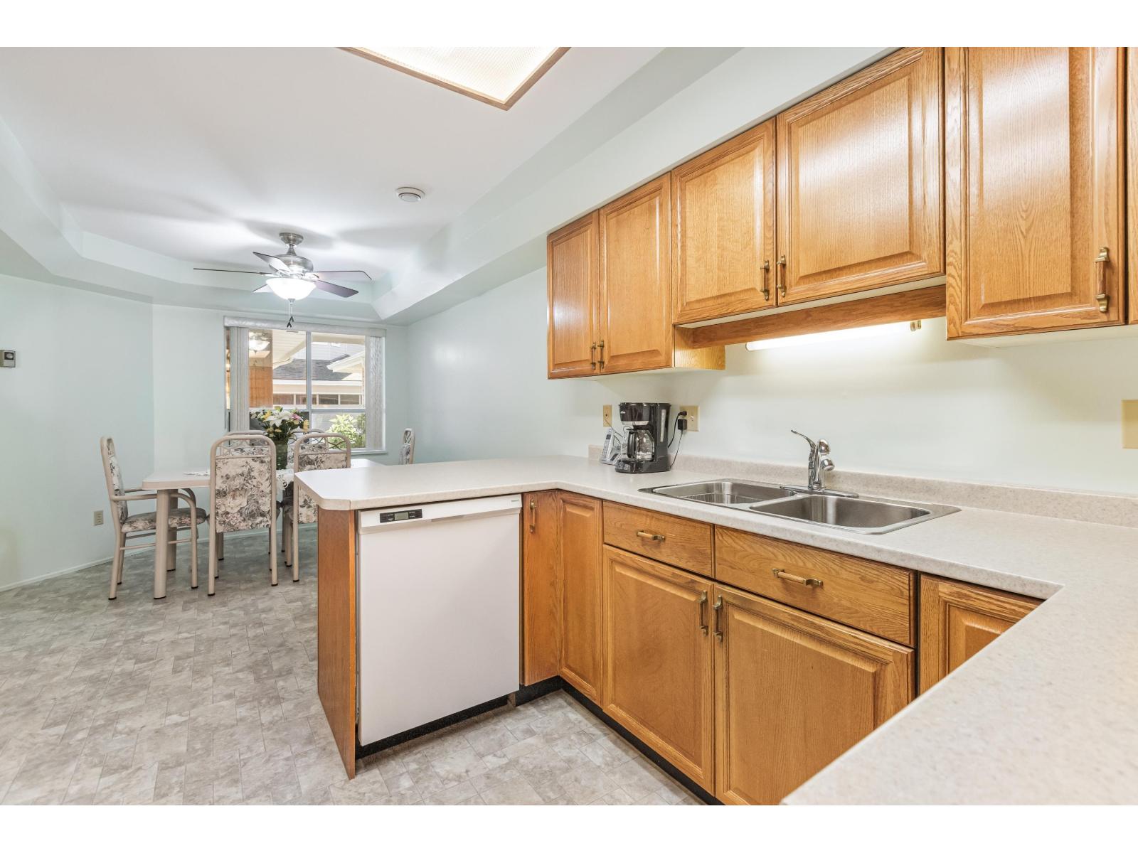 107 16350 14 Avenue, Surrey, British Columbia  V4A 8J7 - Photo 7 - R3036358