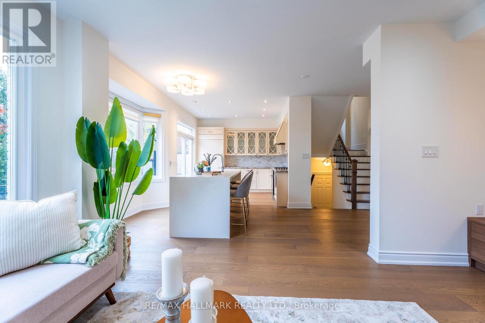 51 Verdi Road, Richmond Hill, Ontario  L4E 4P7 - Photo 7 - N12547200