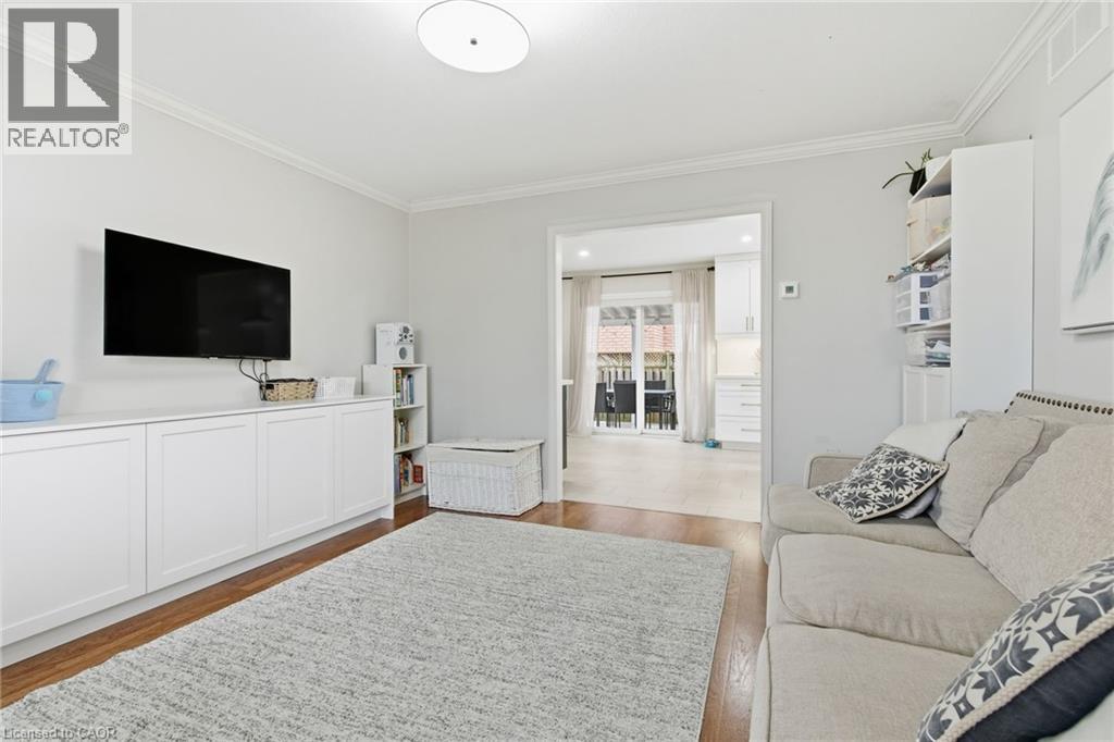 8 Sidney Crescent, Stoney Creek, Ontario  L8J 3W1 - Photo 15 - 40787103