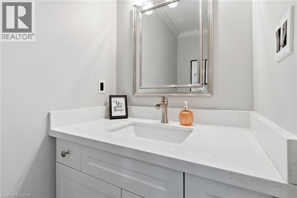 8 Sidney Crescent, Stoney Creek, Ontario  L8J 3W1 - Photo 16 - 40787103