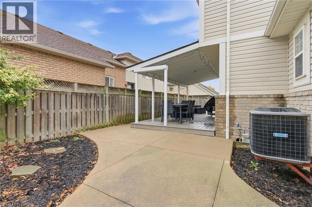 8 Sidney Crescent, Stoney Creek, Ontario  L8J 3W1 - Photo 41 - 40787103