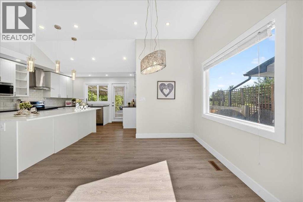 4828 Nelson Road Nw, Calgary, Alberta  T2K 2L9 - Photo 7 - A2257321