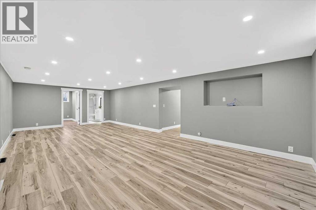 4828 Nelson Road Nw, Calgary, Alberta  T2K 2L9 - Photo 31 - A2257321