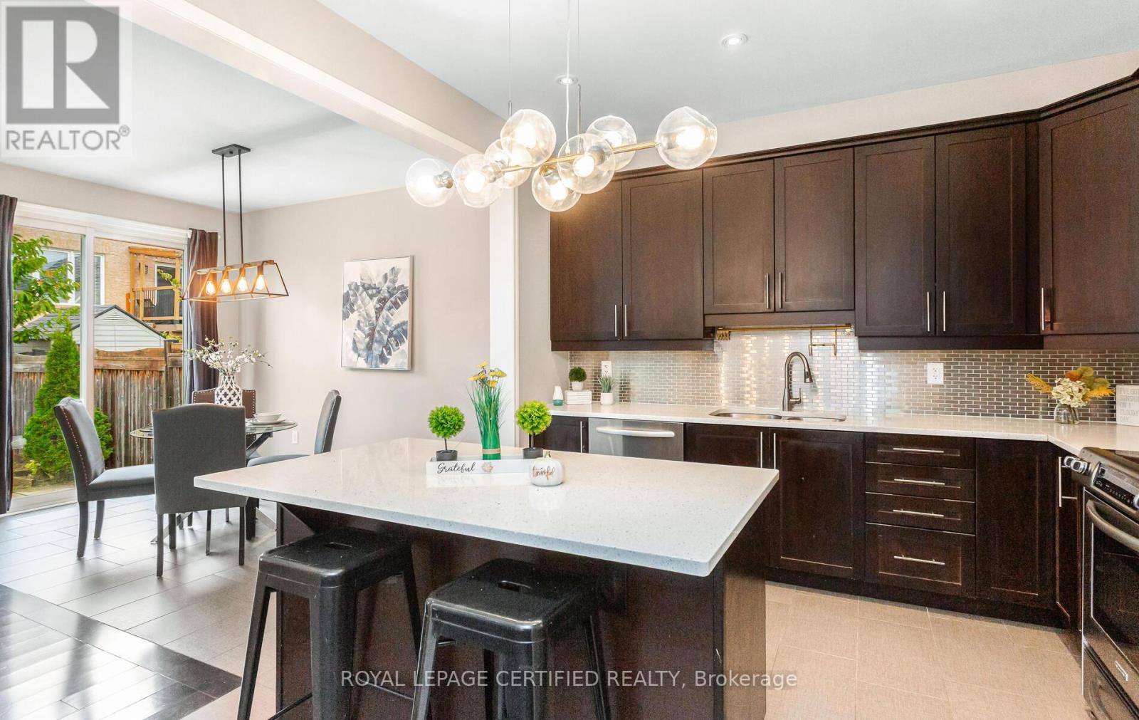 255 Cochrane Terrace, Milton, Ontario  L9T 8C8 - Photo 13 - W12547718