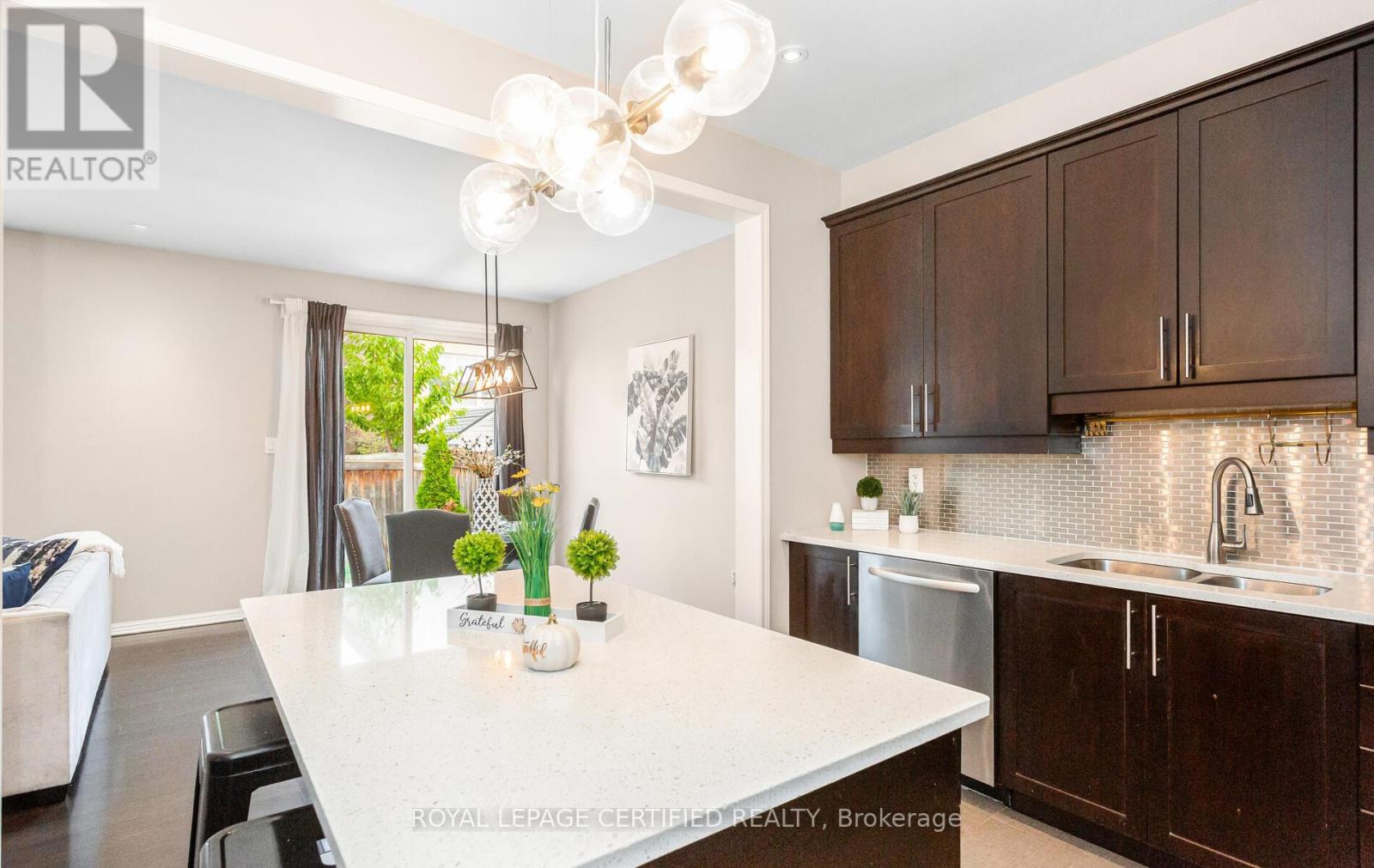 255 Cochrane Terrace, Milton, Ontario  L9T 8C8 - Photo 14 - W12547718