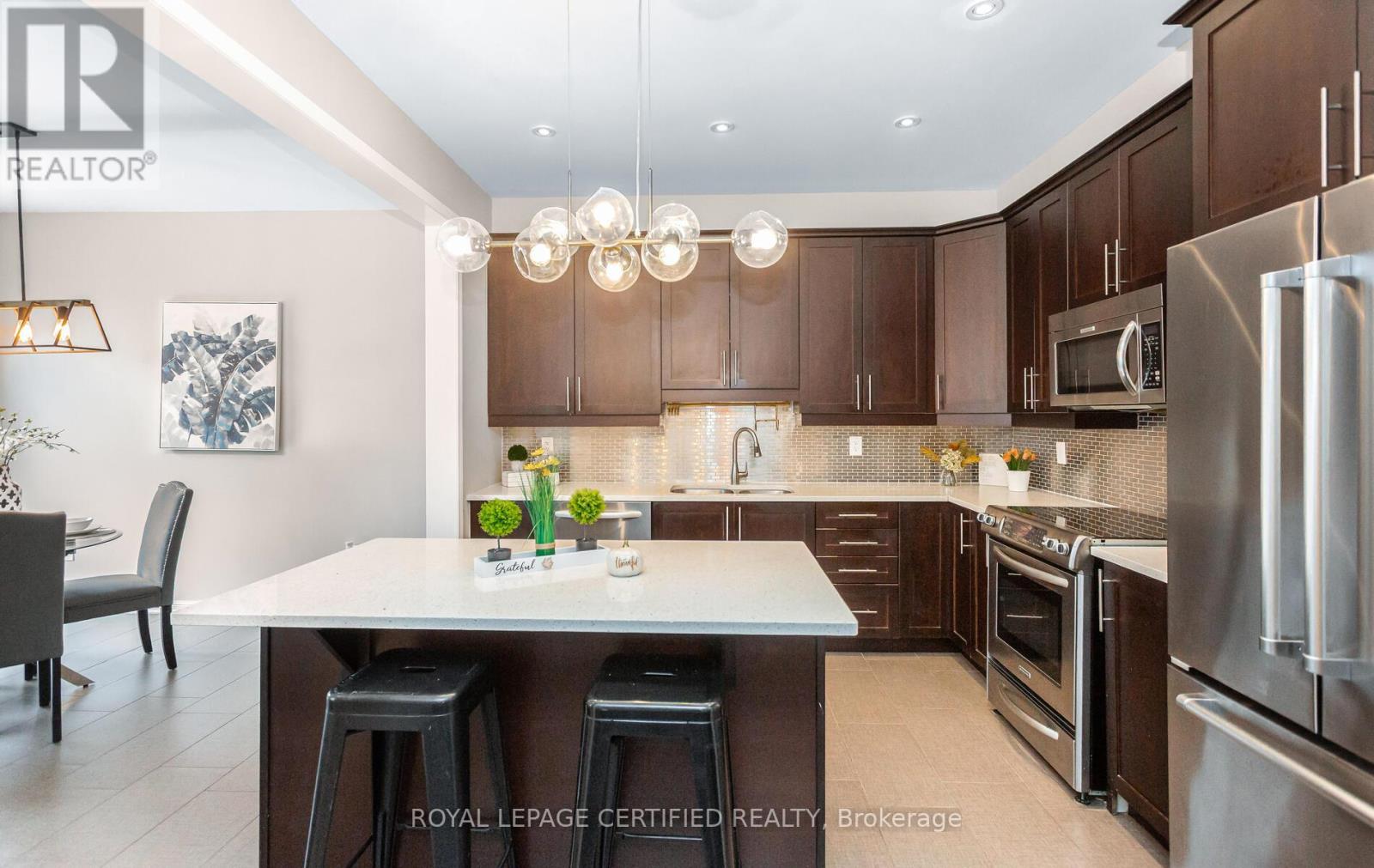 255 Cochrane Terrace, Milton, Ontario  L9T 8C8 - Photo 17 - W12547718