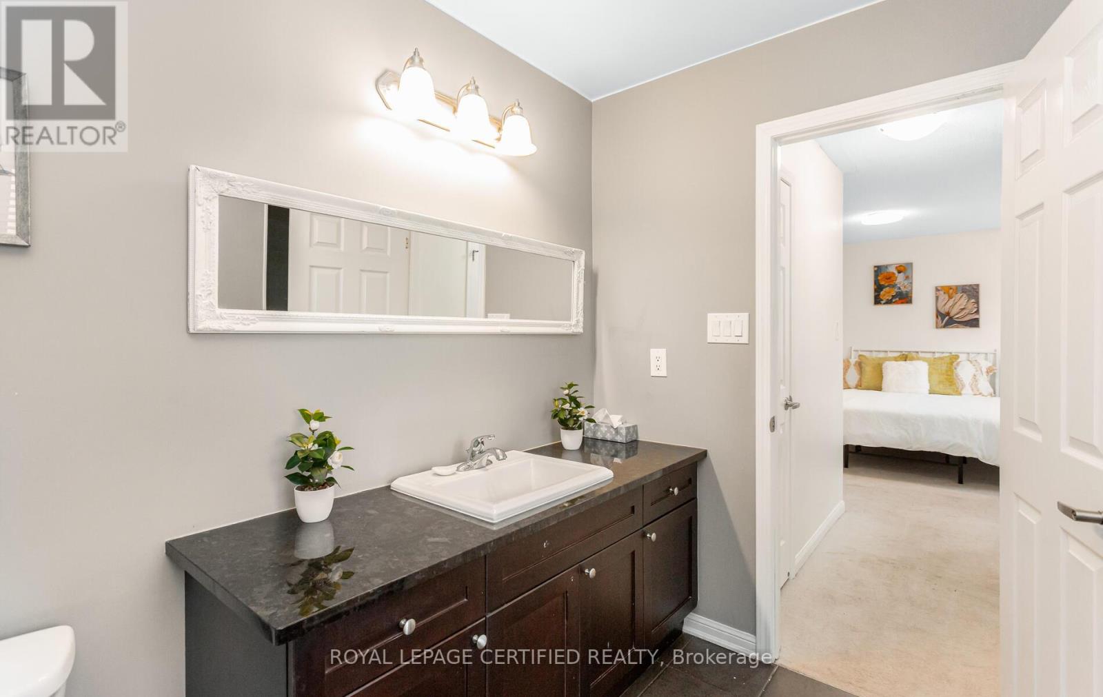 255 Cochrane Terrace, Milton, Ontario  L9T 8C8 - Photo 28 - W12547718