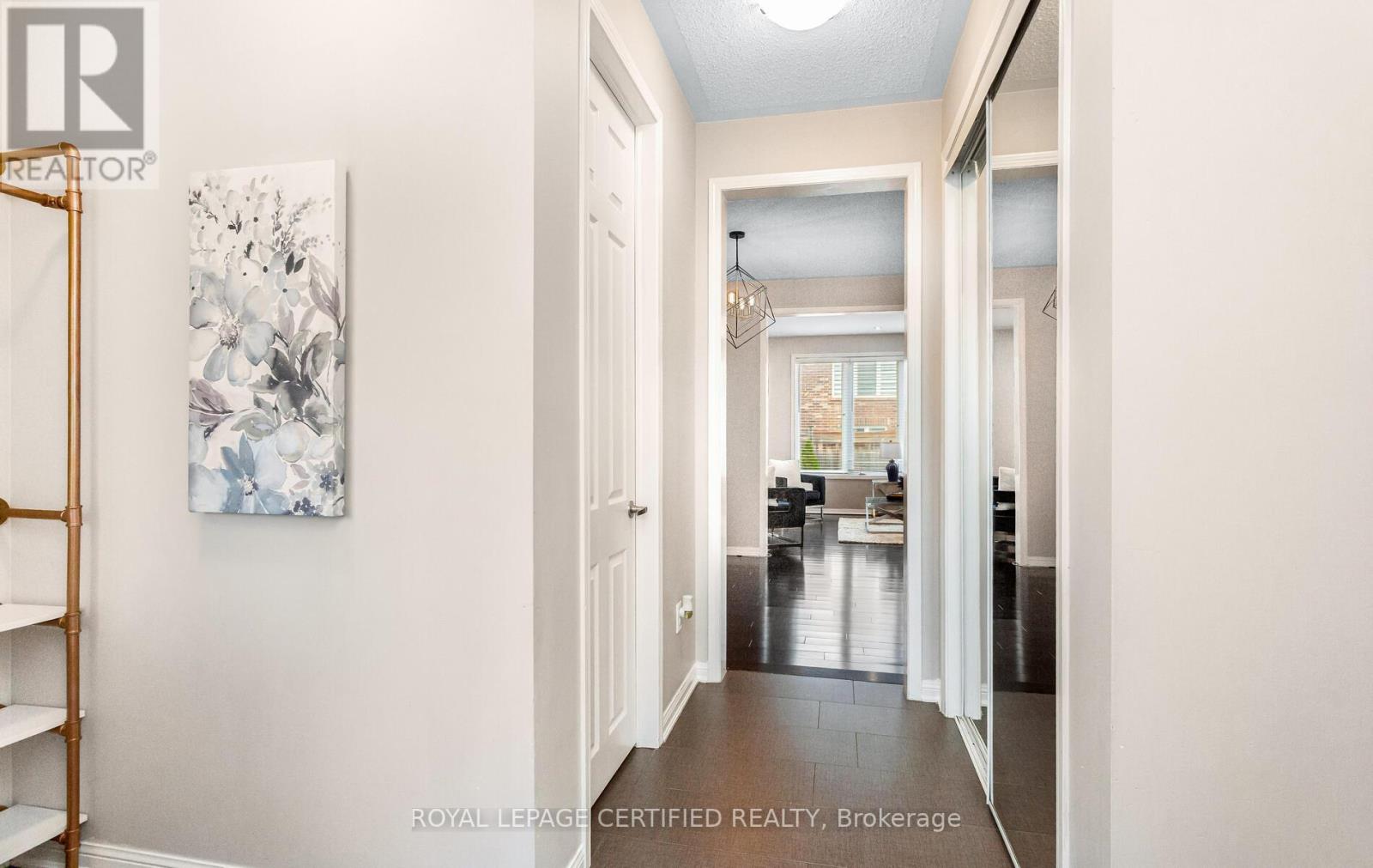 255 Cochrane Terrace, Milton, Ontario  L9T 8C8 - Photo 5 - W12547718