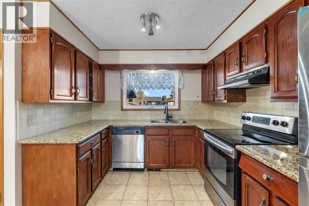 20 Templehill Crescent Ne, Calgary, Alberta  T1Y 4C5 - Photo 7 - A2269550