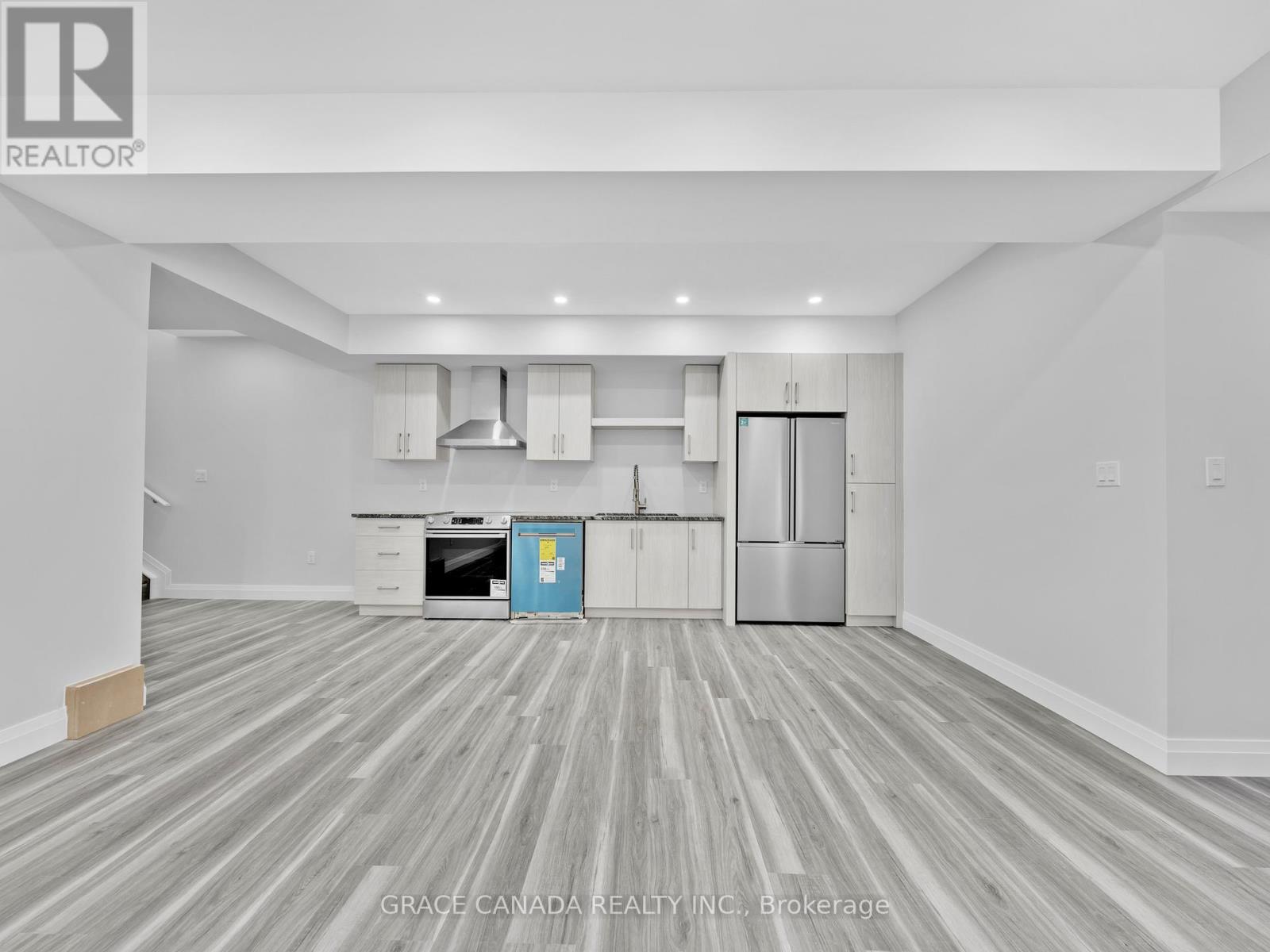 3 - 3549 Peter Street, Windsor, Ontario  N9C 1J6 - Photo 4 - X12547712