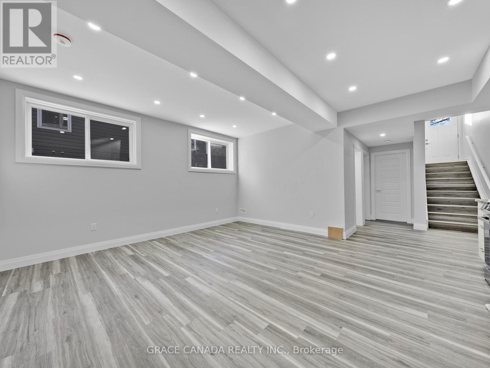 3 - 3549 Peter Street, Windsor, Ontario  N9C 1J6 - Photo 6 - X12547712