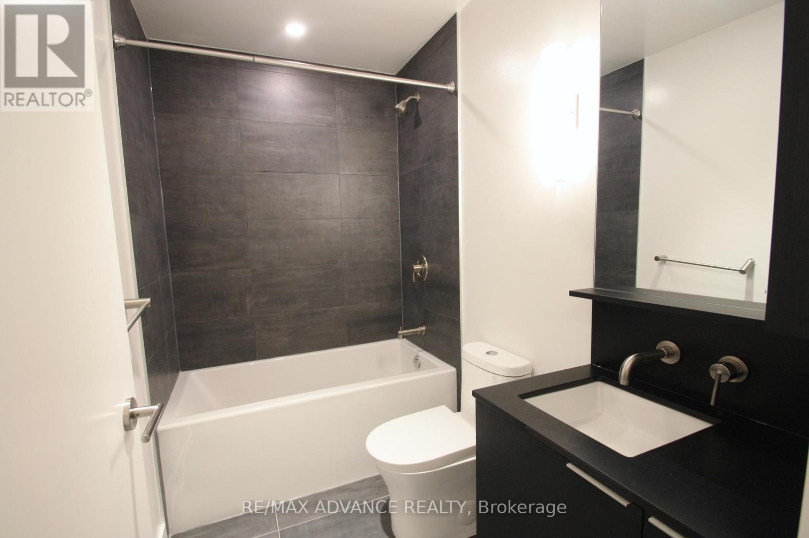 218n - 120 Broadway Avenue, Toronto, Ontario  M4P 1V6 - Photo 5 - C12547732