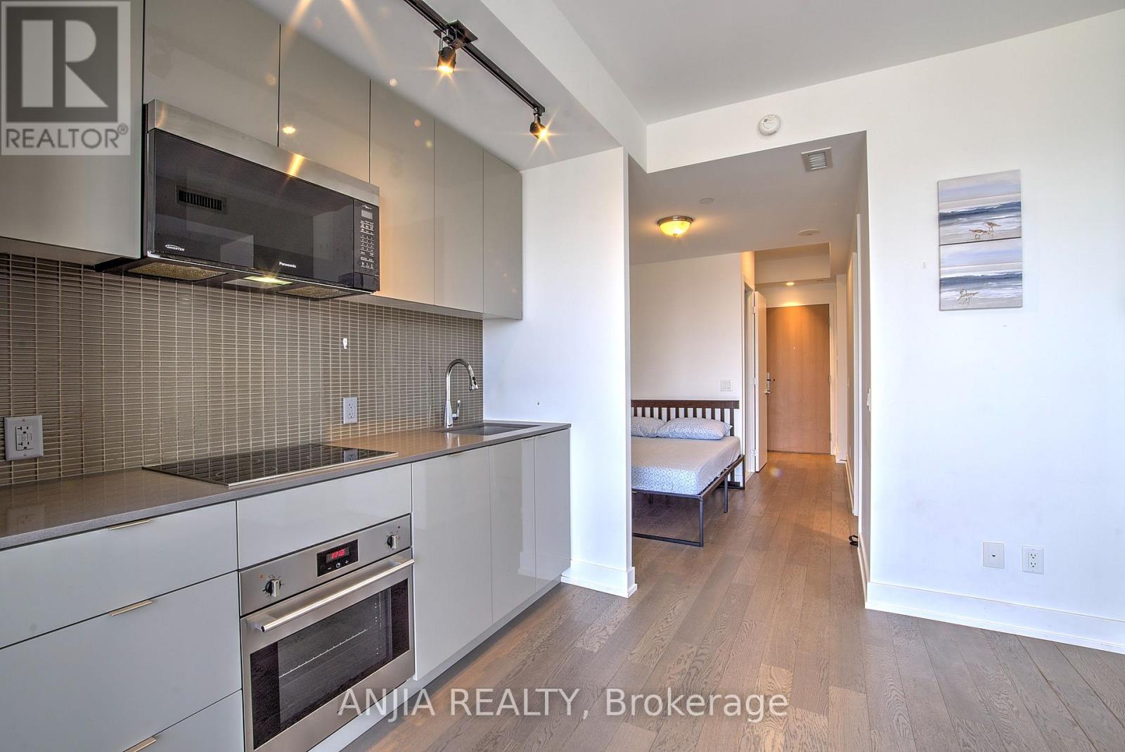 3008 - 7 Grenville Street, Toronto, Ontario M4Y 0E9 - Photo 13 - C12547746