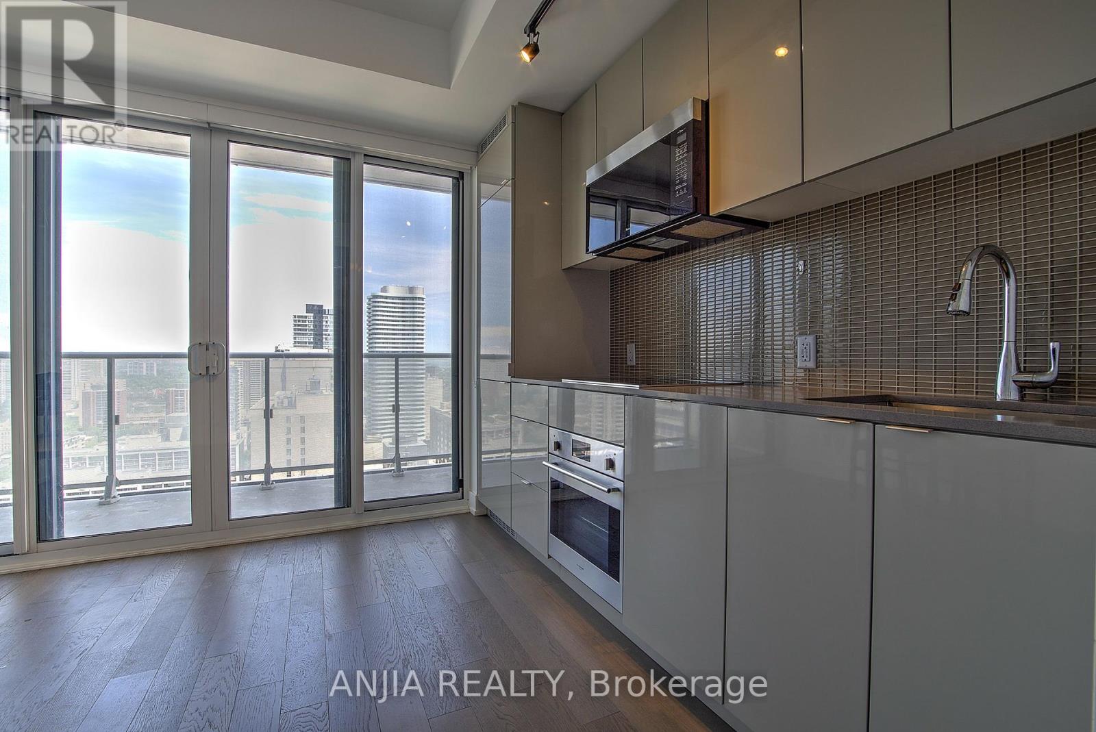 3008 - 7 Grenville Street, Toronto, Ontario M4Y 0E9 - Photo 4 - C12547746