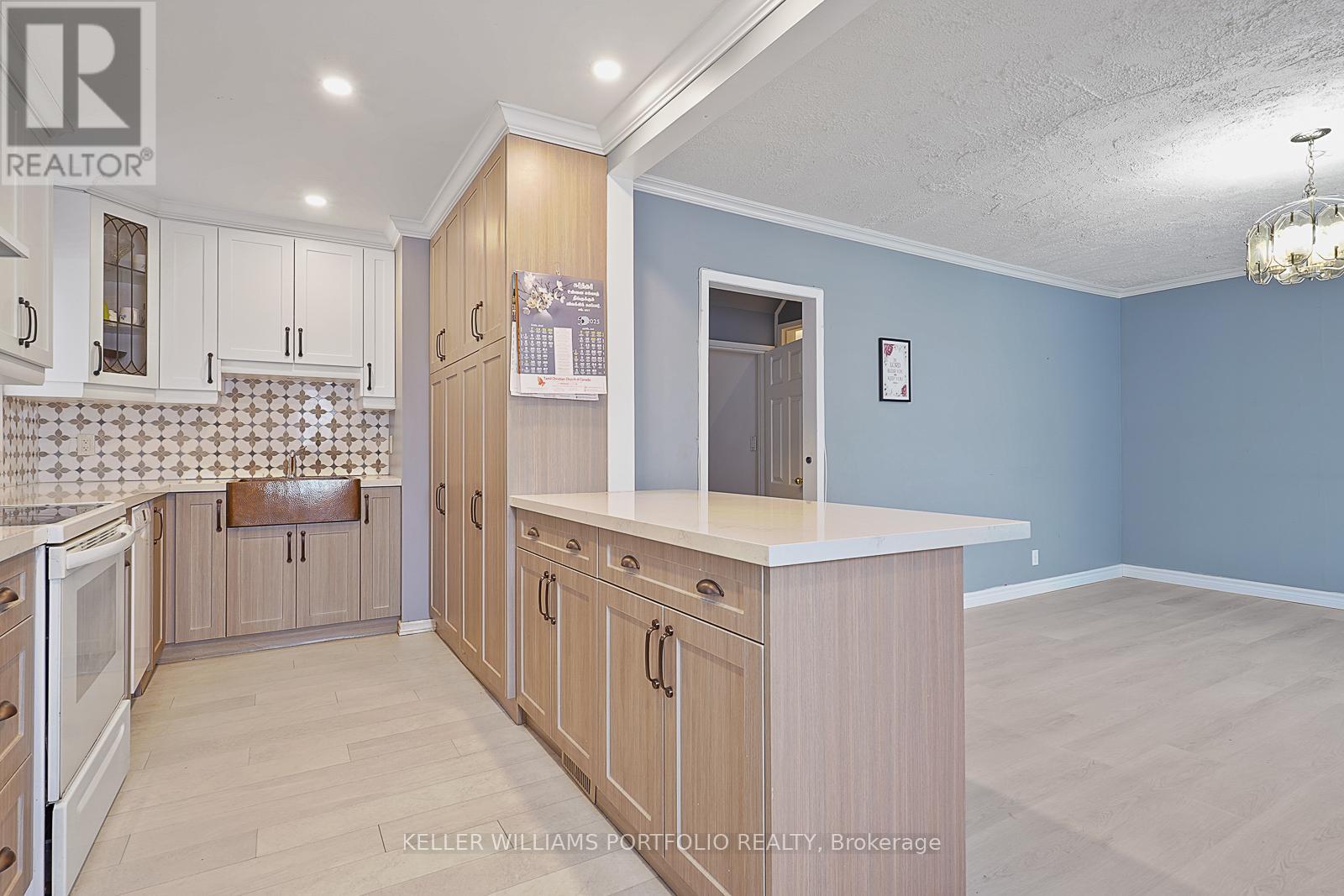 144 Admiral Road, Ajax, Ontario L1S 2P1 - Photo 5 - E12547742