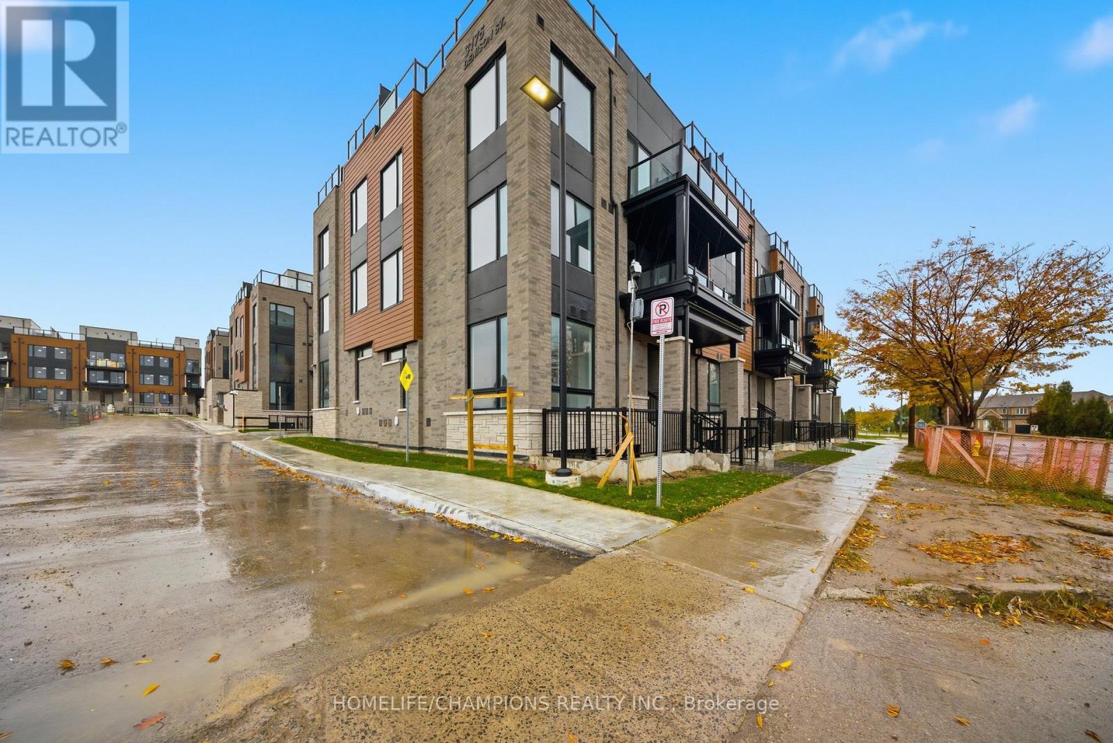 14 - 3175 Denison St Street, Markham, Ontario L3S 0E3 - Photo 43 - N12547736