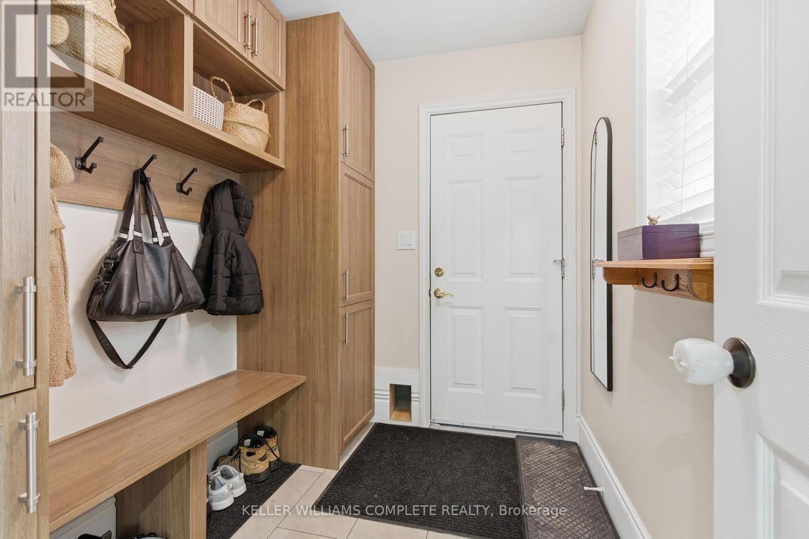 8 Sidney Crescent, Hamilton, Ontario L8J 3W1 - Photo 17 - X12547754