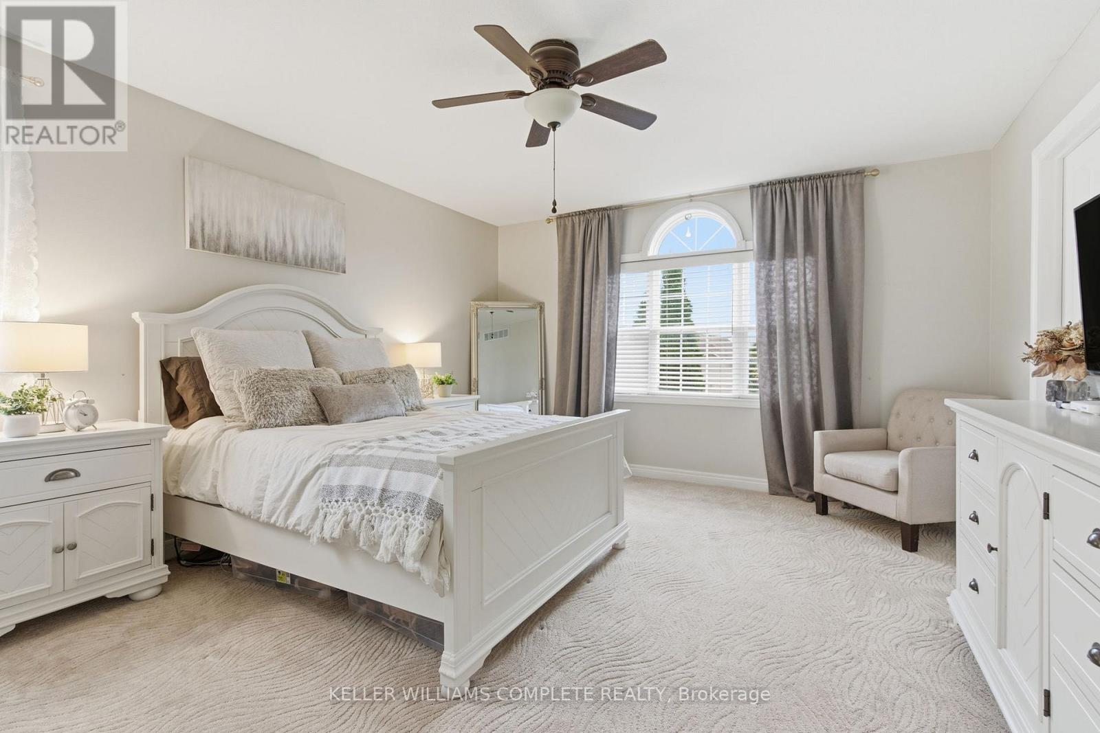 8 Sidney Crescent, Hamilton, Ontario L8J 3W1 - Photo 18 - X12547754